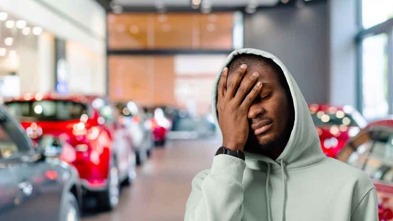 Automobile : ce constructeur emblématique menace de sombrer dans la faillite
