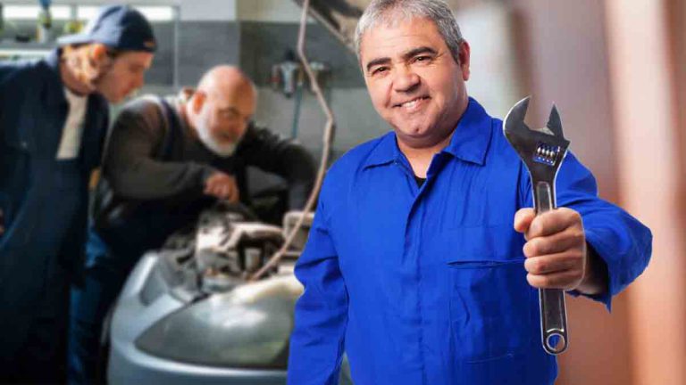 Ce mécanicien (avec 50 ans d'expérience) balance du lourd sur cette arnaque favorite des garagistes