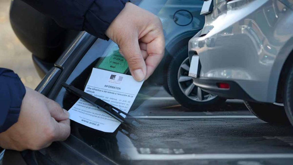 J'ai payé mon stationnement, mais j'ai été encore verbalisé sur un parking : plusieurs automobilistes ont fait les frais de cette règle méconnue