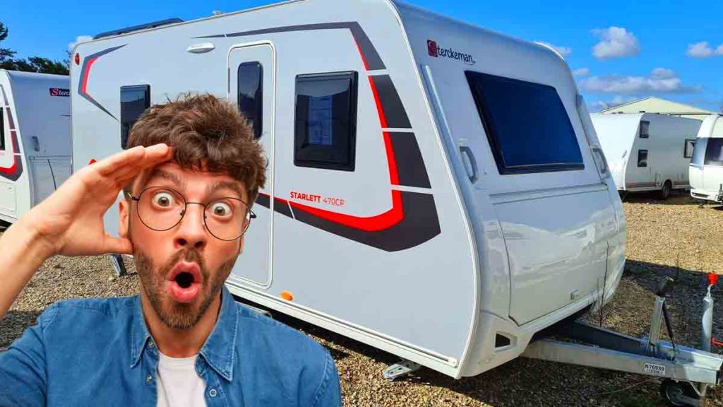 Mini-caravane Sterckeman Easy 366 PE, modèle compact et léger pour voyager à petit prix.