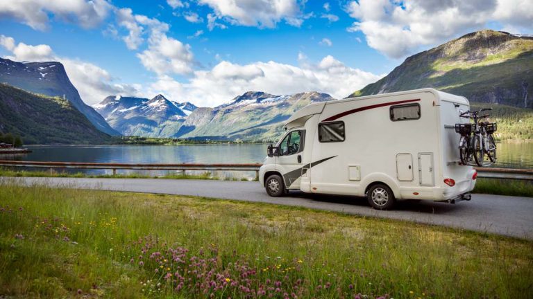 Voyager en Camping-Car en 2025 : Les Nouvelles Règles à Connaître en Europe