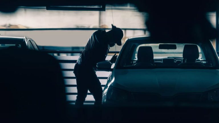 La voiture la plus vendue en France : pourquoi elle est aussi l'une des moins volées