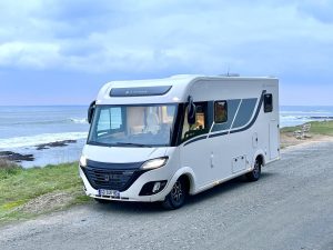 Le Voyageur Eterna 7.0 GJF, une carrosserie extérieure polyester et aluminium