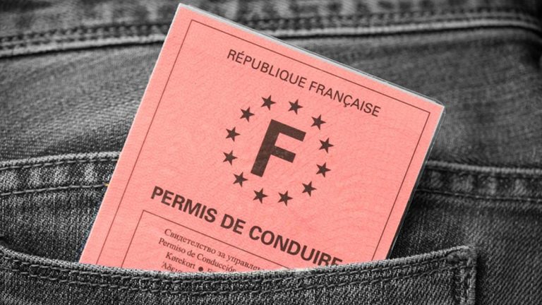 Ces automobilistes devront-ils obligatoirement passer une visite médicale pour garder leur permis de conduire ?