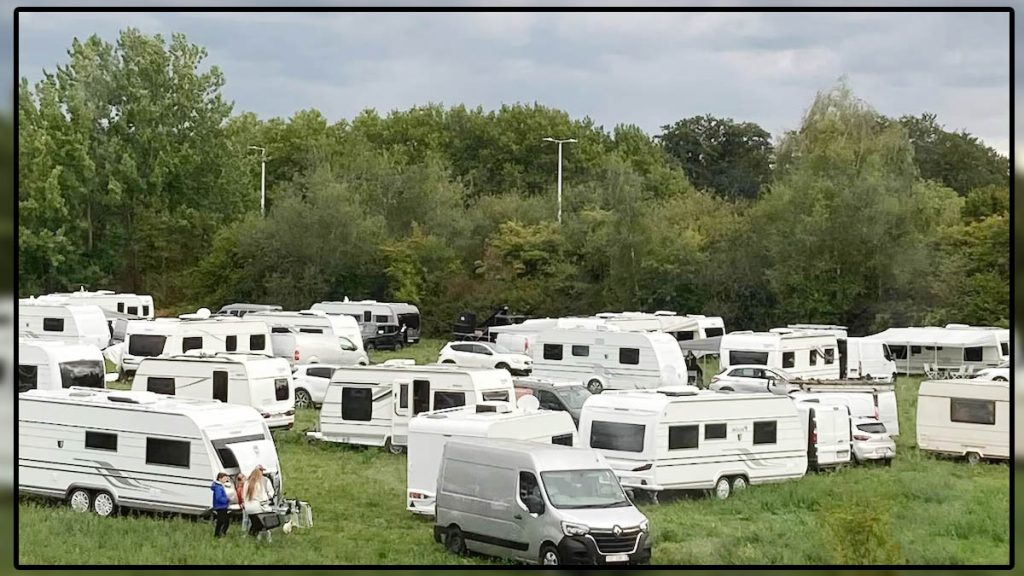 Des gens du voyage occupent illégalement le parking de l'ex-Super U, le propriétaire dépassé par la situation