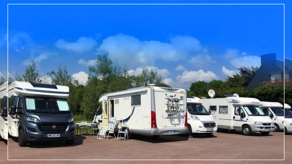 Les amoureux du camping-car partagés entre des véhicules de loisirs qui font rêver et des prix qui refroidissent