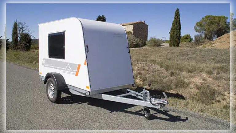 Mini caravane bretonne : La Micro, 220 kg de confort et d’ingéniosité à petit prix