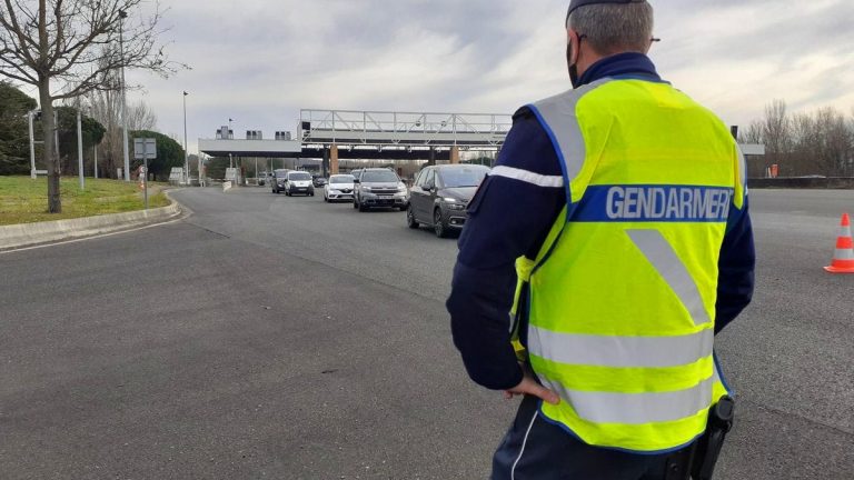 Péage en flux libre : le piège qui peut vous coûter cher sur l’autoroute