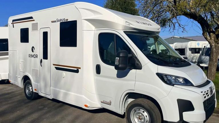 RIMOR Sarus : la nouvelle gamme de camping-cars au look chic et aux prix accessibles — le bon plan de l’année
