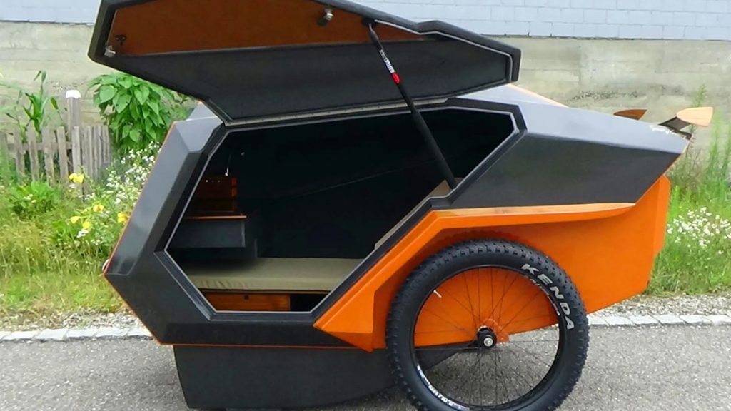 Voici la mini-caravane ultime pour les voyages à vélo électrique