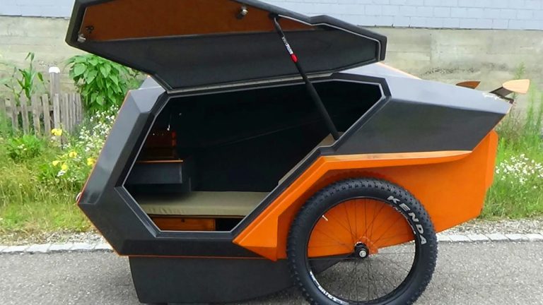 Voici la mini-caravane ultime pour les voyages à vélo électrique
