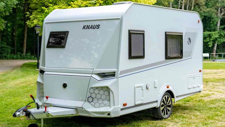 Yaseo, la nouvelle caravane ultralégère de Knaus idéale pour les véhicules électriques