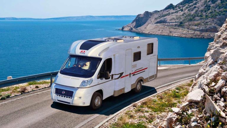 Camping-car : voici les règles essentielles à connaître avant de prendre la route