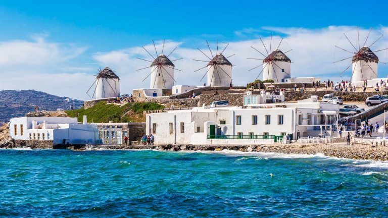 Ce joyau du sud de la France surnommé le “Mykonos de l’Hérault” vous transporte en Grèce sans quitter l’Hexagone