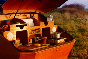 cuisine à l'arrière de la mini-caravane à monter soi-même Chesapeake Light Craft (CLC)