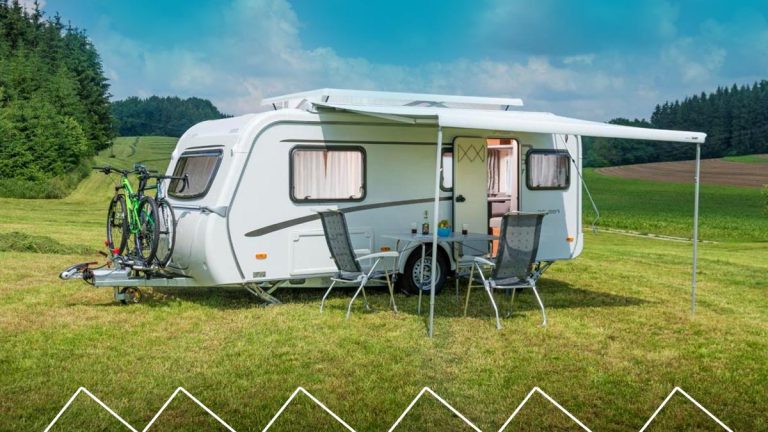 Eriba Feeling 425 : la caravane compacte qui séduit par son toit relevable et son confort