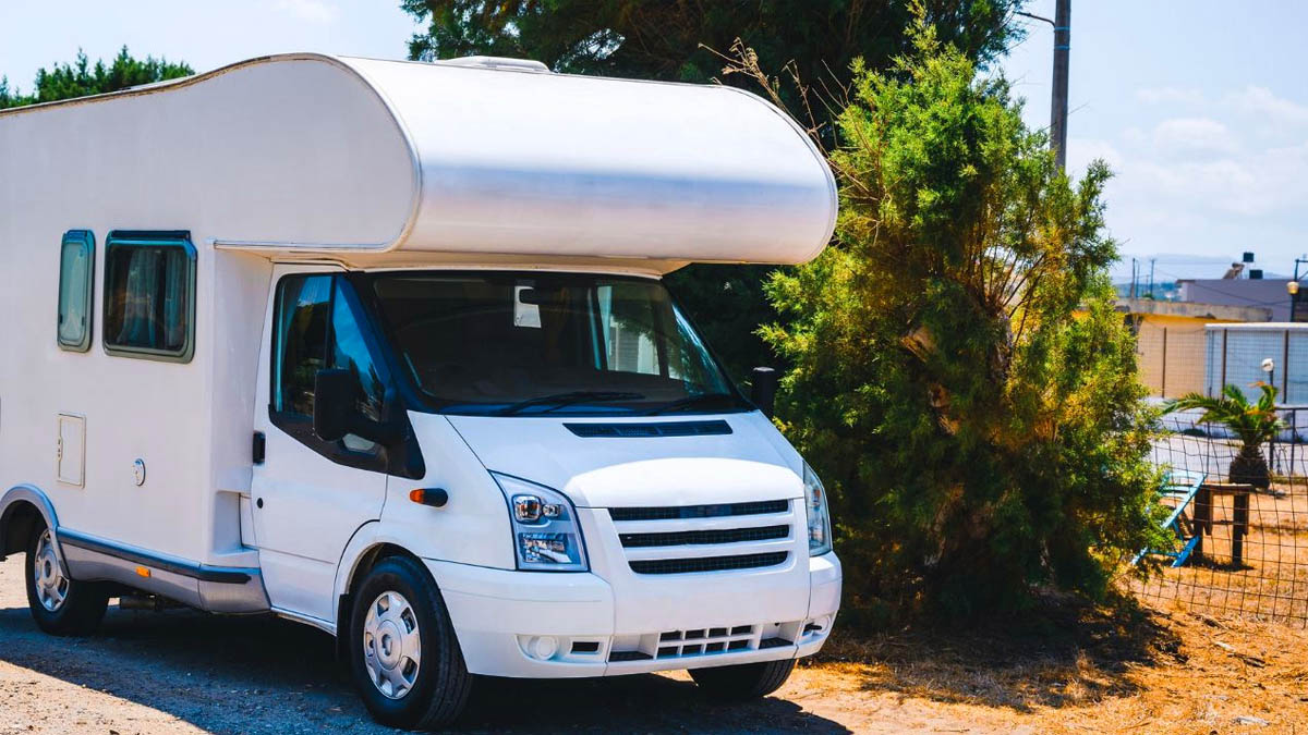 Fin de la vanlife libre : une nouvelle loi interdit les camping-cars dans presque tout ce pays européen