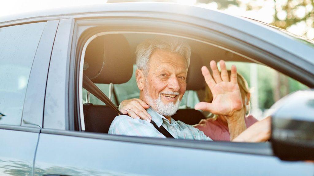 Permis de conduire seniors : la France privilégie l'évaluation des capacités plutôt qu’une limite d’âge