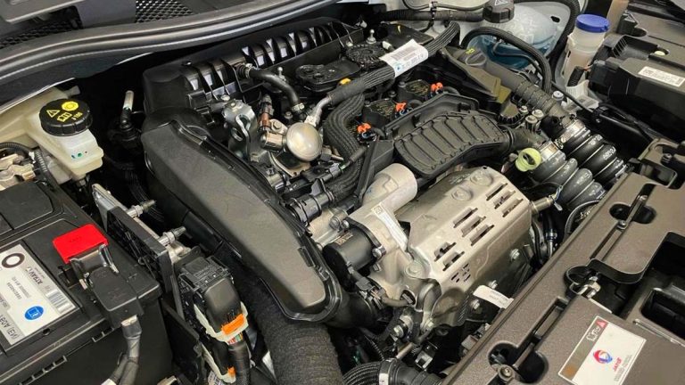 Voitures : quels modèles équipés de moteurs PureTech sont encore recommandés en 2025 ?