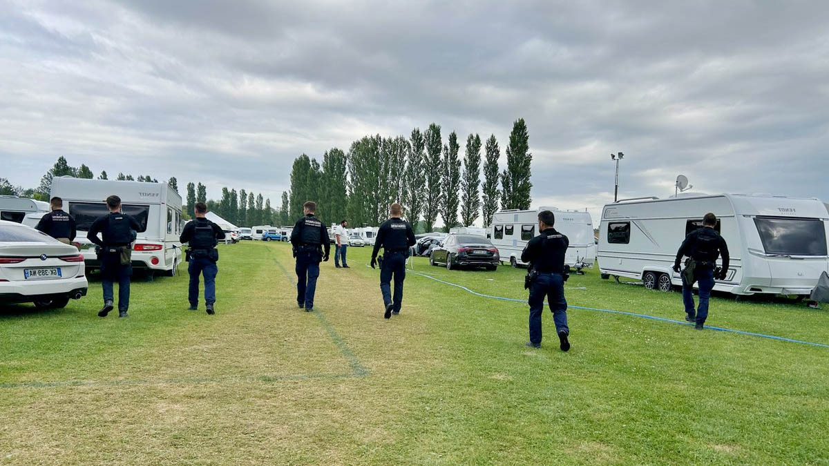 80 gendarmes mobilisés pour évacuer 100 caravanes installées illégalement à Bletterans
