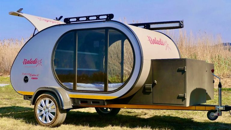 Naledi dévoile une caravane compacte et presque transparente : une petite révolution dans le monde du camping