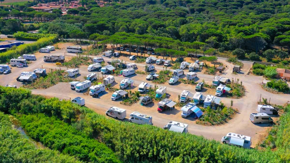 Camping-car : où stationner et où camper sans risque ?