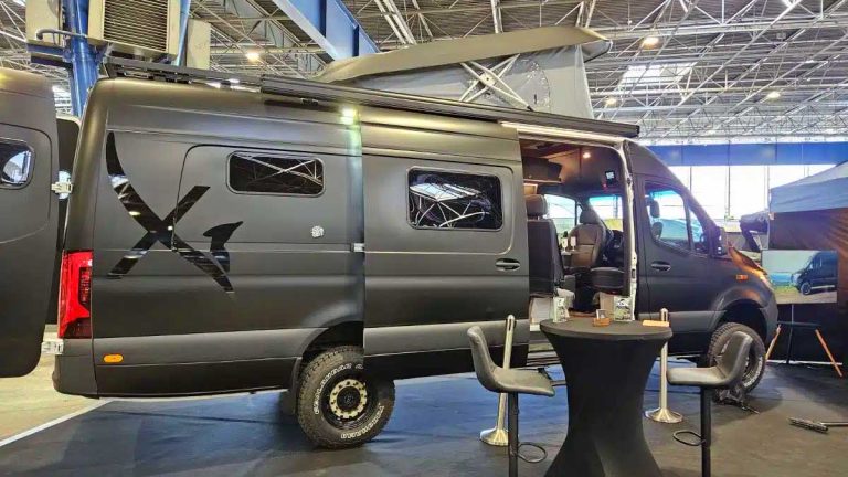Carriage Fenix : le fourgon aménagé « Business Class» sur Mercedes Sprinter, fabriqué en France