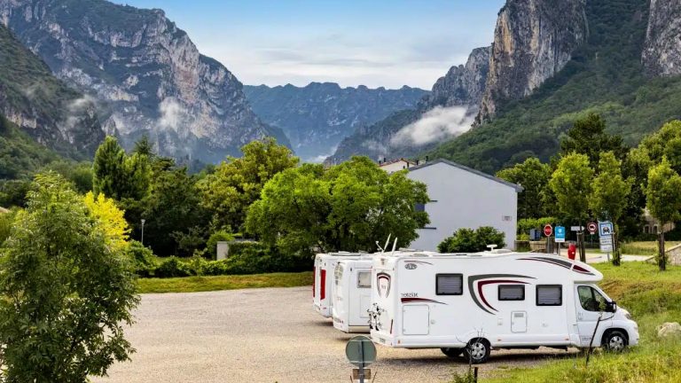 Partir en camping-car dans le Lot : 3 aires bien placées à ne pas manquer