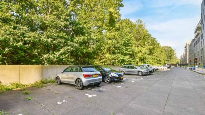 Place de parking occupée illégalement : voici comment faire enlever le véhicule (sans risquer d’ennuis)