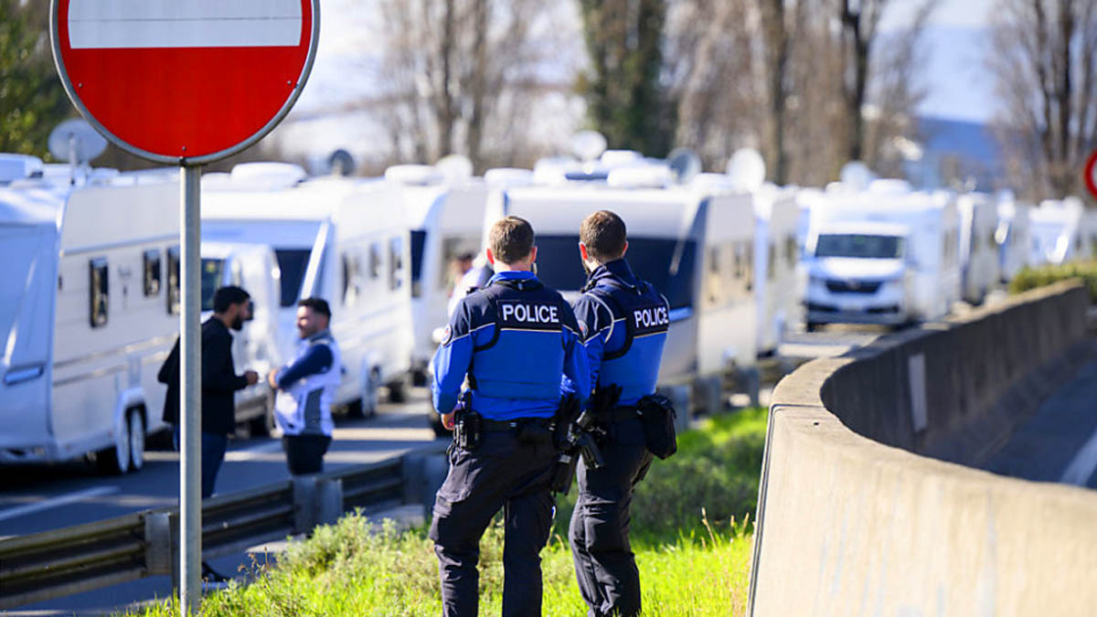 Pyrénées-Orientales : après l’agression du maire, 40 caravanes de gens du voyage évacuées de force sur ordre de la préfecture