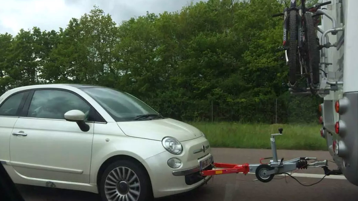 Tracter une voiture avec un camping-car : confort total ou vraie galère ?