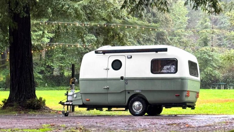 Traveler Summit : la mini-caravane rétro américaine à 65 000 € qui mise sur le confort premium