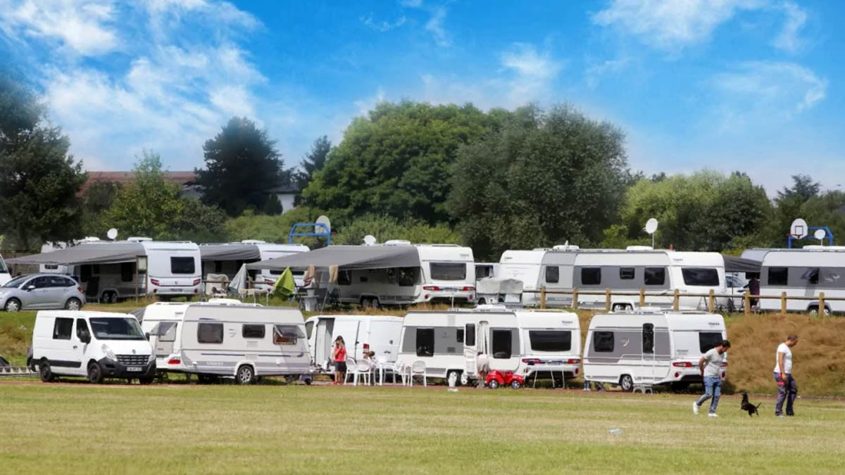 Après l’évacuation forcée des gens du voyage dans ce village des Yvelines, la maire craint une nouvelle occupation illégale