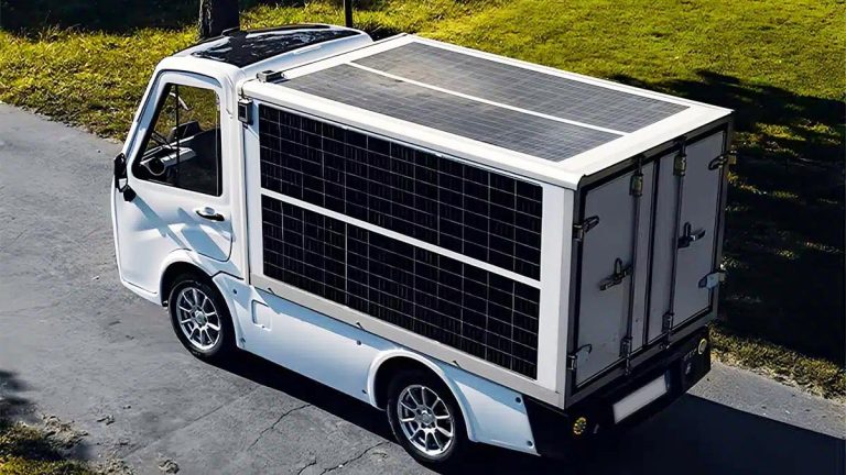 Des panneaux solaires innovants pour camping-cars et camions : -9 % de gasoil garanti !