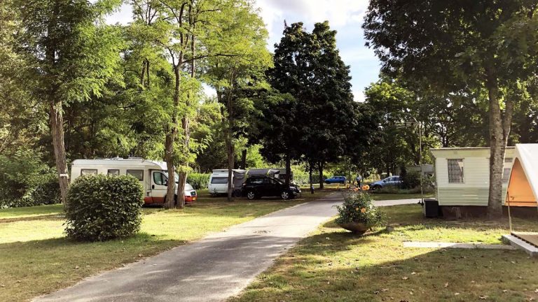 Loire-Atlantique : cette aire de camping-car va être végétalisée avec 100 arbres pour s’adapter au climat