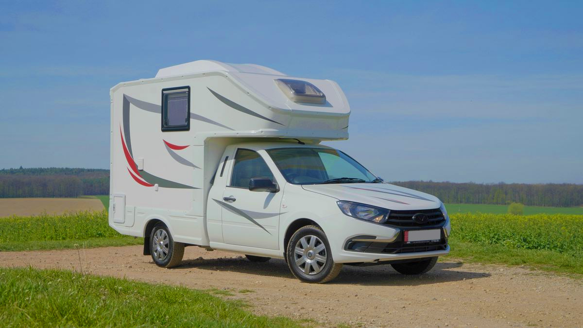 Découvrez ce camping-car pour seulement 13 000 €, il fait fureur sur la Toile