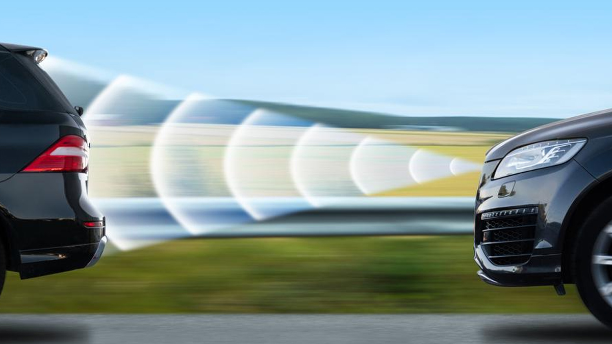 Repérer les voitures-radars sur la route : 4 astuces simples et efficaces