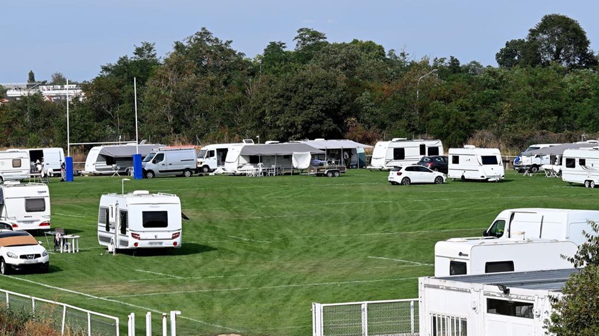 Expulsion imminente dans l'Eure : 40 caravanes de gens du voyage priées de quitter les lieux près de Louviers
