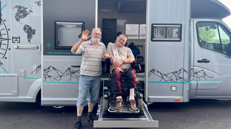 Les camping-cars pour personnes à mobilité réduite à l’écran et en vrai