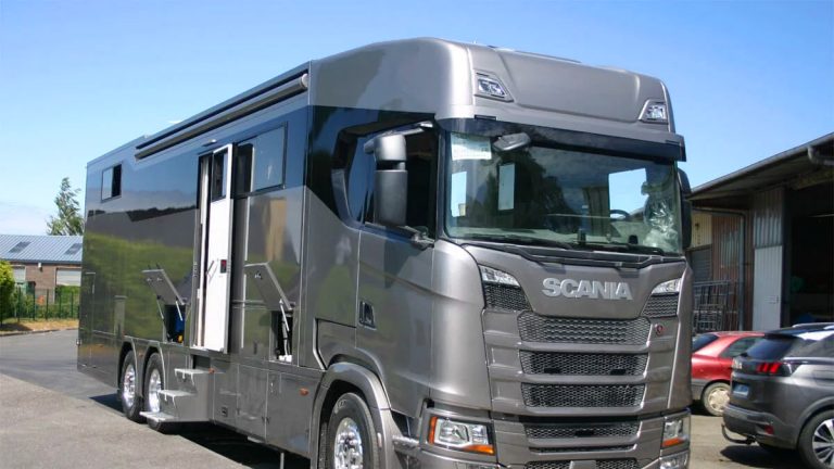 Permis transport en commun : la raison pour laquelle il ne permet pas de conduire un camping-car poids lourd