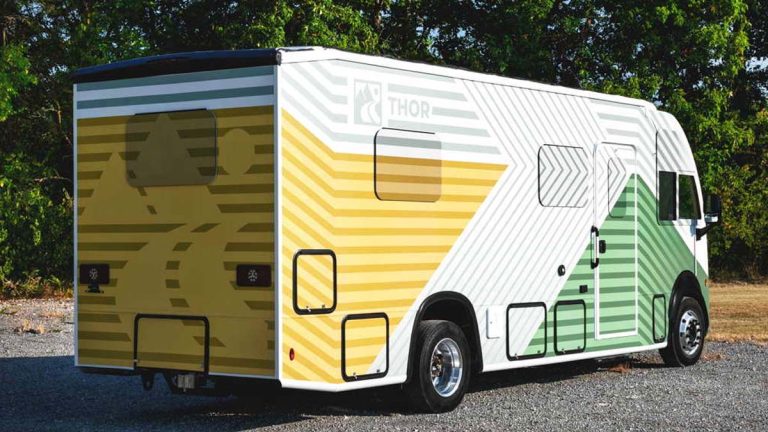 Thor et Harbinger lancent un camping-car hybride révolutionnaire avec 805 km d’autonomie et 140 kWh de batterie
