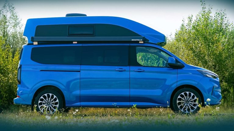 Van aménagé Ford Nugget : découvrez la version à toit haut présentée au Caravan Salon