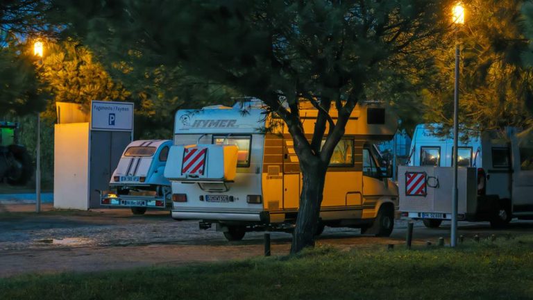 Près de Lyon : les gendarmes font une saisie spectaculaire dans un camping-car suspect.